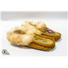 Image 1 : INDIGENOUS BEADED MOCCASINS SIZE 10