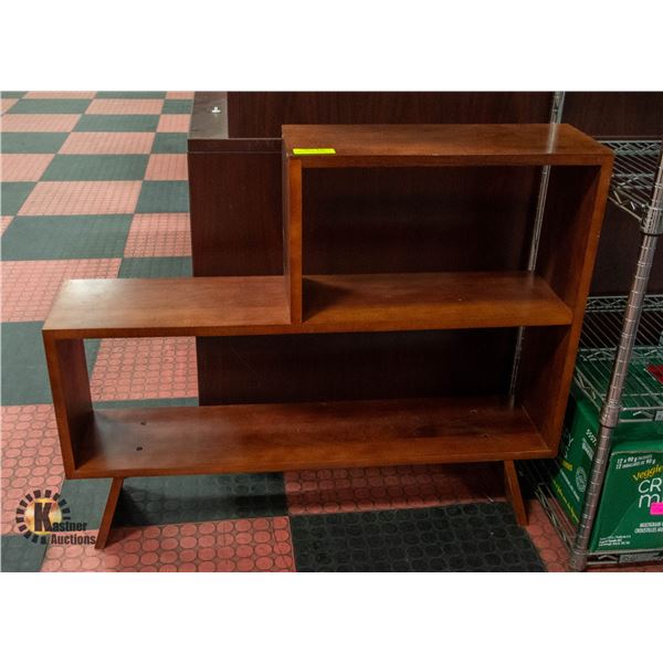 ESTATE VINTAGE WOODEN BOOK SHELF