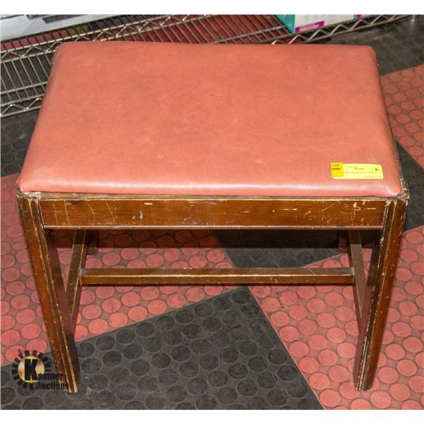 VINTAGE STOOL 20" X 14" X 18"
