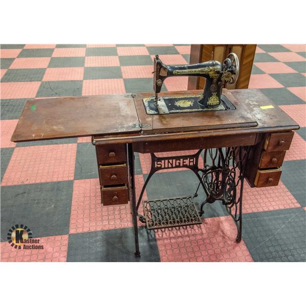 1920'S SINGER SEWING MACHINE WORKING ON