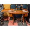 Image 1 : ANTIQUE SINGER TREADLE SEWING MACHINE IN CABINET