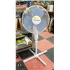 Image 1 : STAND-UP FAN HONYWELL