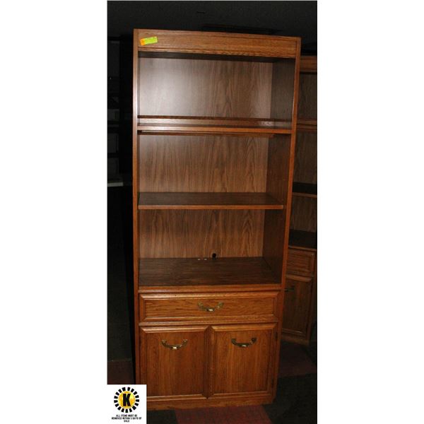 VINTAGE OAK CABINET- W/ 2 DOORS & DRAWER