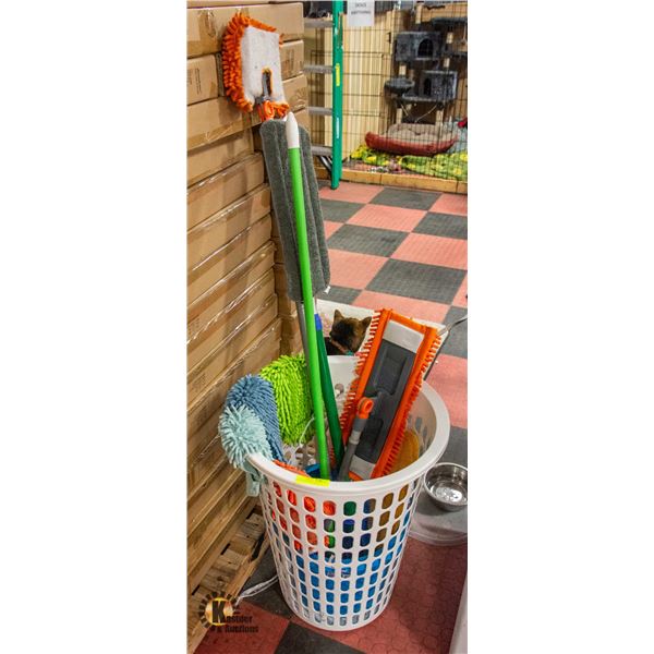 19"-ROUND LAUNDRY HAMPER WITH ASSORTMENT