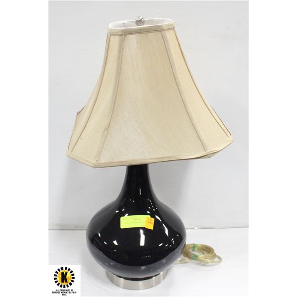 SMALL LAMP BLACK COLOUR H-22.5"