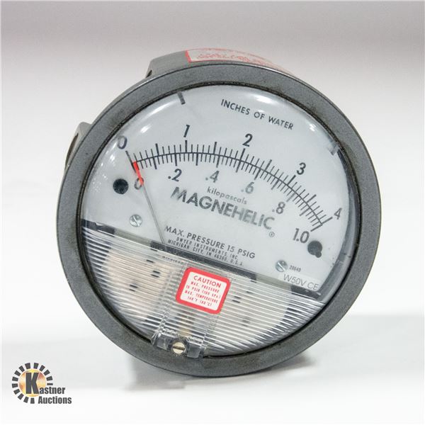 DWYER 2004D MAGNEHELIC
