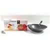 Image 1 : LOT OF KITCHEN EQUIPMENT INCLUDING: WOK,