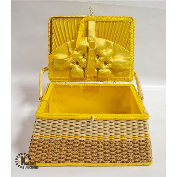 VINTAGE SEWING BASKET