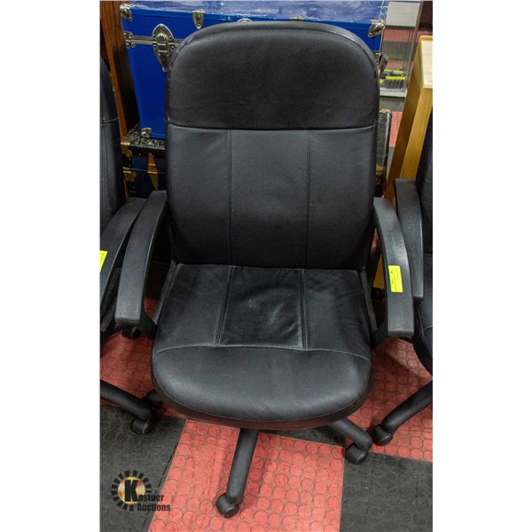 SWIVEL OFFICE CHAIR
