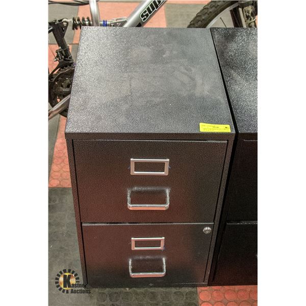 GREY 2 DRAWER FILING CABINET 14" X 18" X 24"