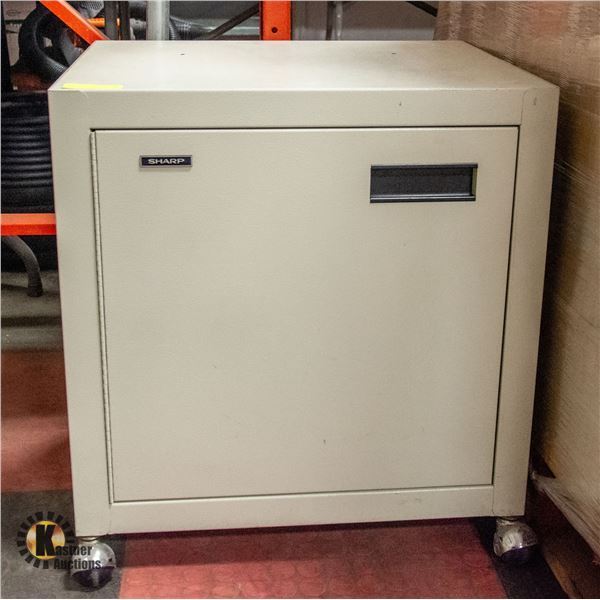 ROLLING CABINET 23" X 18" X 25"