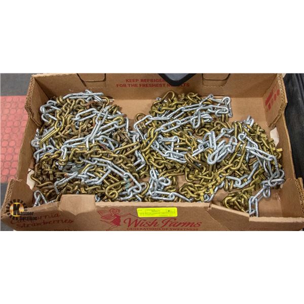 UNUSED SET OF VEHICLE TIRE CHAINS 6 FT X 13 INCHES