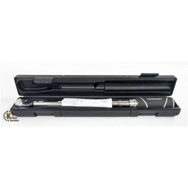 HUSKY 1/2 INCH TORQUE WRENCH IN CASE