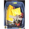 Image 1 : BOX OF DRYWALL TOOLS