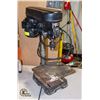 Image 1 : CANADIAN TIRE 5 SPEED DRILL PRESS