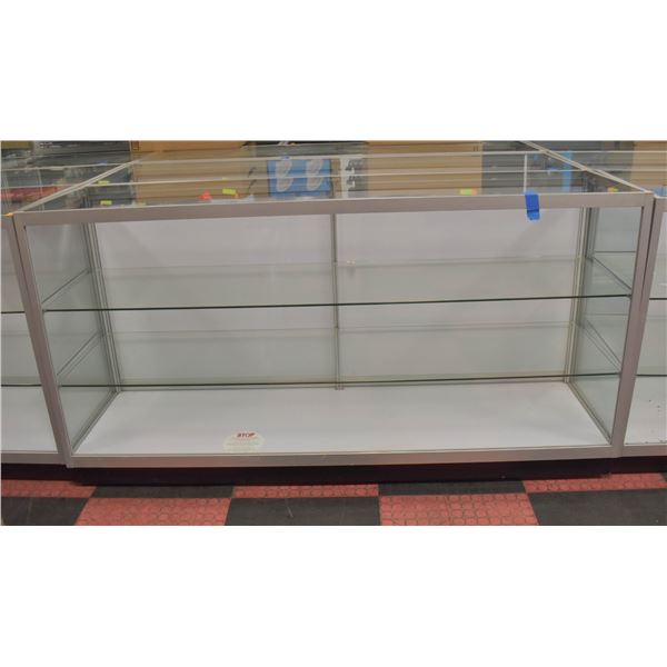 6FT SHOWCASE