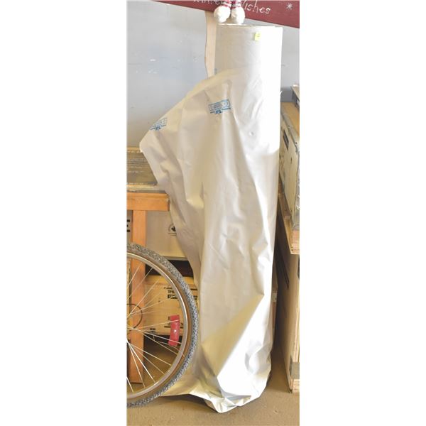 ROLL OF PLASTIC POLY BAGS