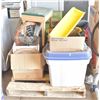 Image 1 : PALLET OF UNCLAIMED MISC ITEMS