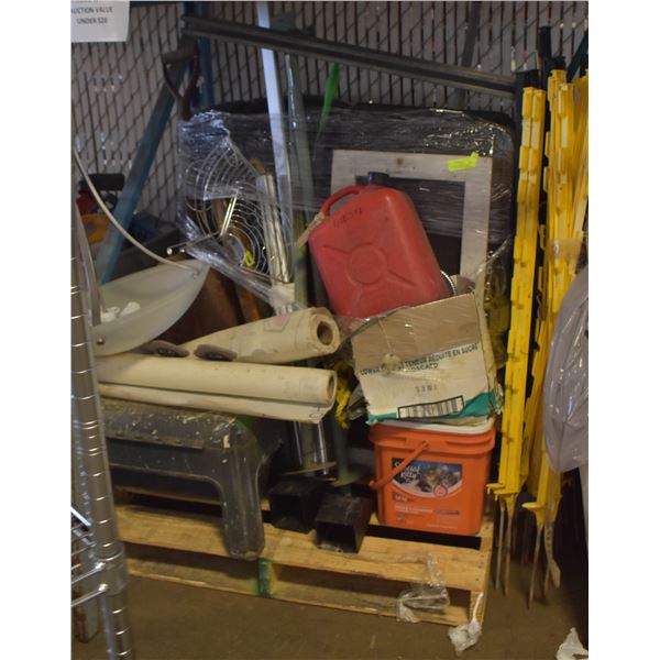 PALLET OF ASSORTED TOOLS INCLUDES RAMPS, HANDSAWS