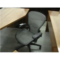 Herman Miller Aeron Chair - Gray, Size B