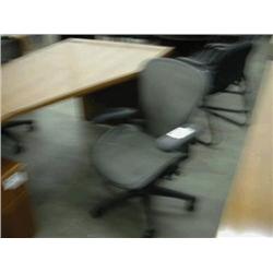 Herman Miller Aeron Chair - Gray, Size A