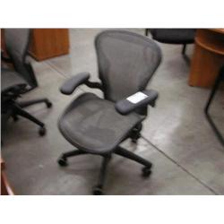 Herman Miller Aeron Chair - Gray, Size A