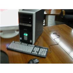 Compaq 2.66GHz,256Ram,80GigHD,DVDRW,
