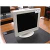 Image 1 : 17" Flat Panel Monitor