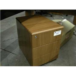 Maple Box/File Mobile Pedestal w/Lock