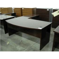 Mahogany 72"x36" Bow Front Executive Desk w/Return