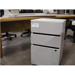 Box/Box/File Mobile Pedestal