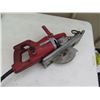 Image 2 : Milwaukee 6377 Heavy Duty Worm Gear Saw