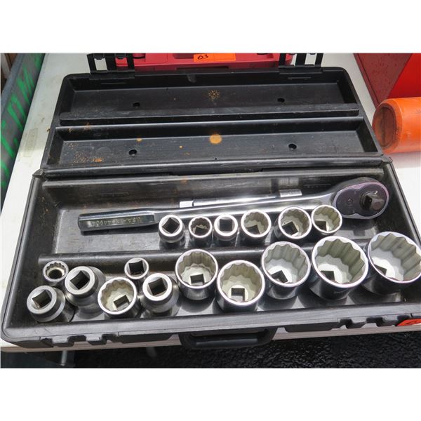 Socket Set Hard Shell Craftsman Ratchet & Socket Set in Hard Case - Oahu Auctions
