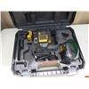 Image 2 : DeWalt DW089LG  Green Line Laser w/ Accessories in Hard Case