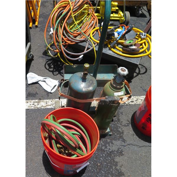 Multiple Tanks w/ Dolly, Hoses, Leads, etc