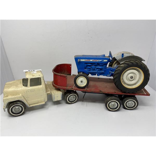 Ertl Truck And Trailer With Tractor