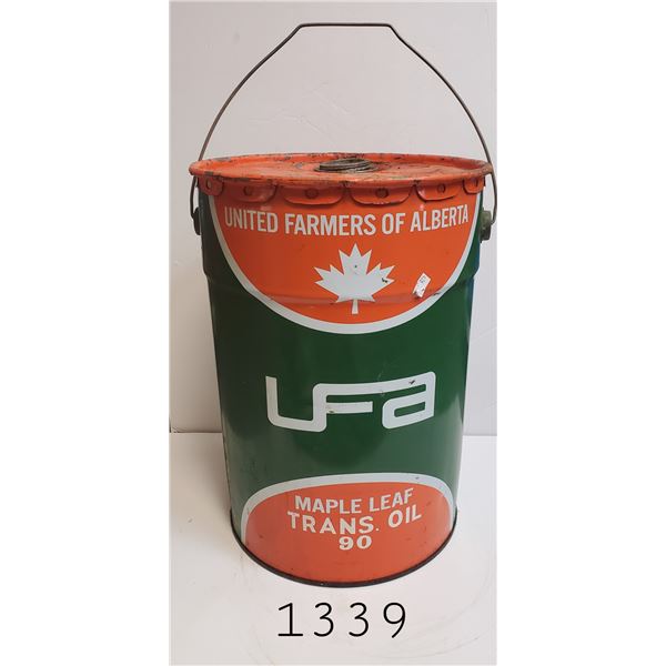 5 Gallon Ufa Maple Leaf Trans Oil Can With Lid And Handle