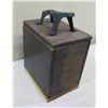 Image 1 : Vintage Shoe Shine Box 10"x6"x11"H