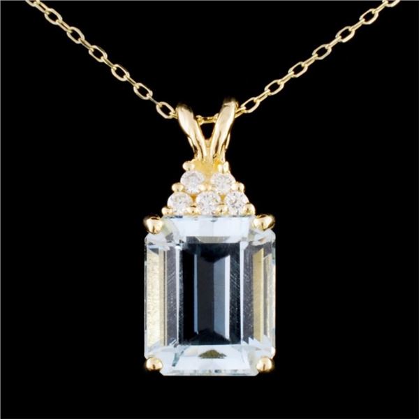 14K Gold 5.25ct Aquamarine & 0.14ctw Diamond Penda