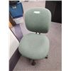 Image 3 : Adjustable Office Chair (Green)