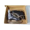 Image 3 : Vintage Wayne Gretzky Daoust Hockey Skates with Original Box - Size 8W