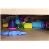 Image 4 : Play-Doh Plus Sweet Shoppe Playset, Misc. Toys in Plush Craft Box