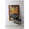 Image 1 : Vintage Mirror and Radio
