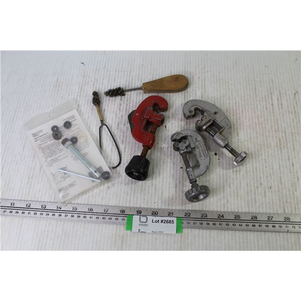 Pipe Cutters - Faucet Reseating Kit - Terminal Wire Brushes