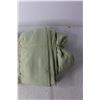 Image 2 : Queen Size Green Sheet Set and Pillow Cases