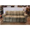 Image 1 : *Decorator Fabric Couch -Very Good Condition (36x82x38)