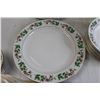 Image 4 : 44-Piece Christmas Dinner Plate Set