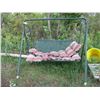 Image 1 : Metal Swing w/ 2 Cushions (Off-Site)