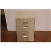 Image 1 : *2 Drawer Metal Filing Cabinet (18 1/8"w x 29 1/2"t x 18 1/8"d)