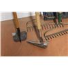 Image 4 : *(2) Hoes - (2) Rakes - (1) Push Broom